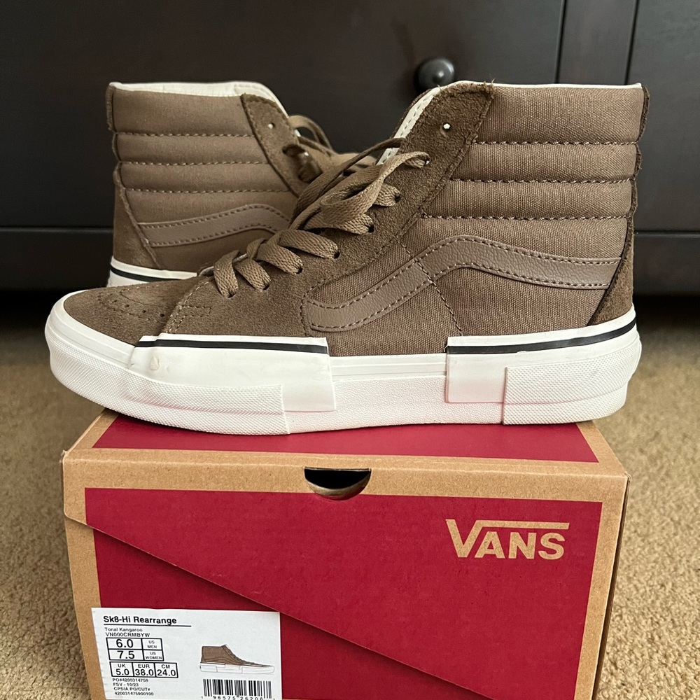 Vans Sk-8 Hi Rearrange 7.5 women’s